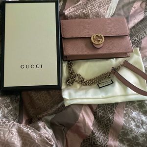 Gucci Chain Wallet Interlock GG